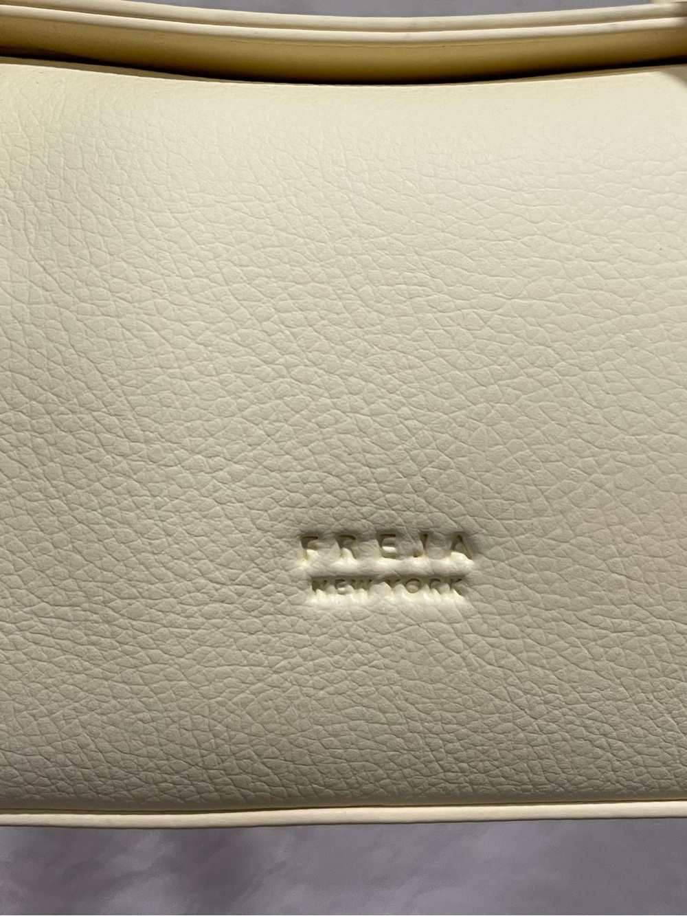 FREJA New York | NEW! Chrystie Bag in Butter Yellow - Picture 4 of 9